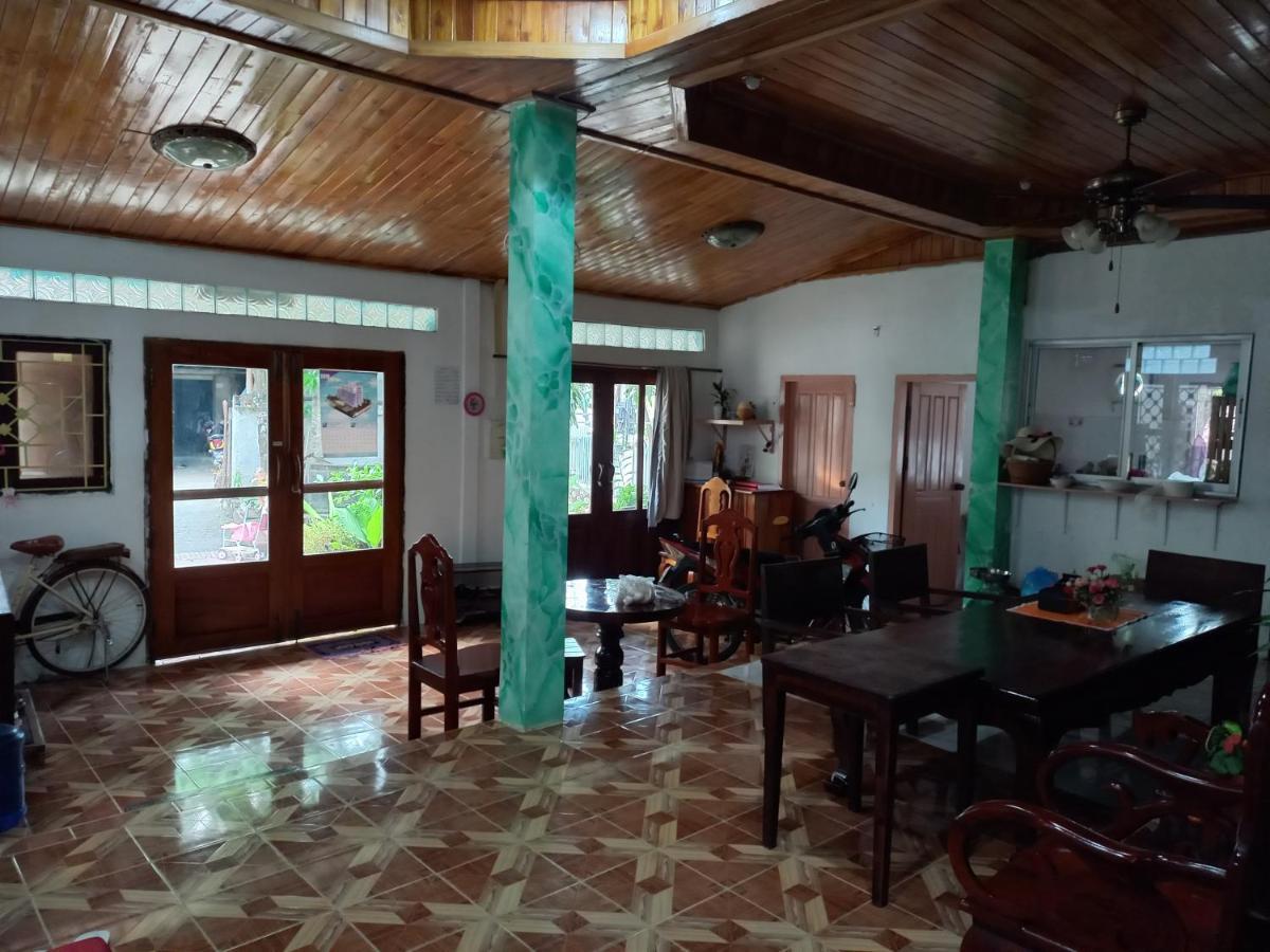 Watthat Backpacker Hostel Luang Prabang Dış mekan fotoğraf