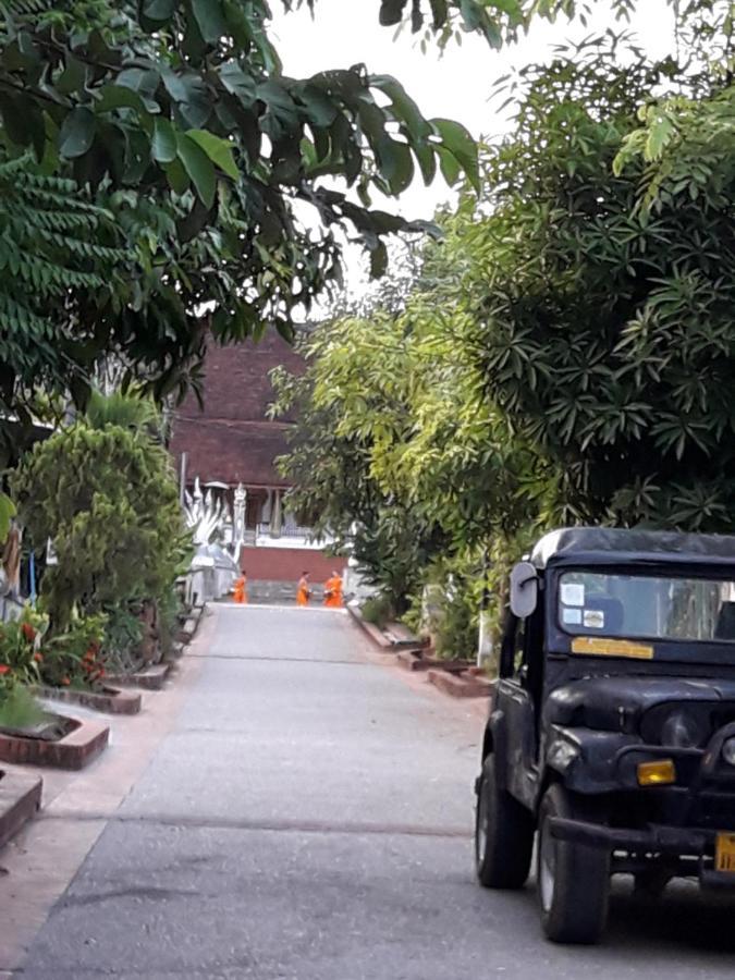 Watthat Backpacker Hostel Luang Prabang Dış mekan fotoğraf
