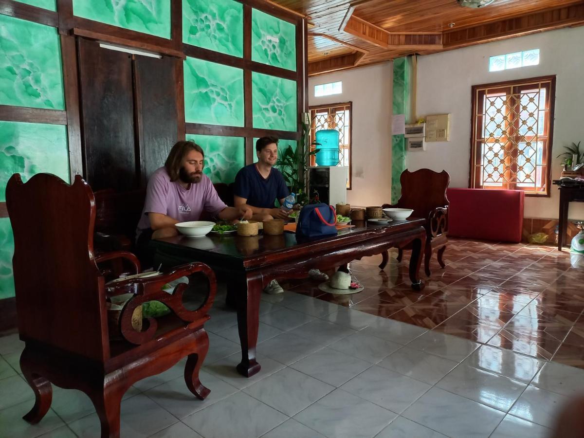 Watthat Backpacker Hostel Luang Prabang Dış mekan fotoğraf