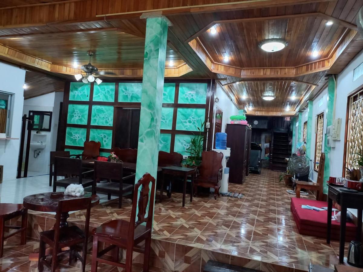 Watthat Backpacker Hostel Luang Prabang Dış mekan fotoğraf