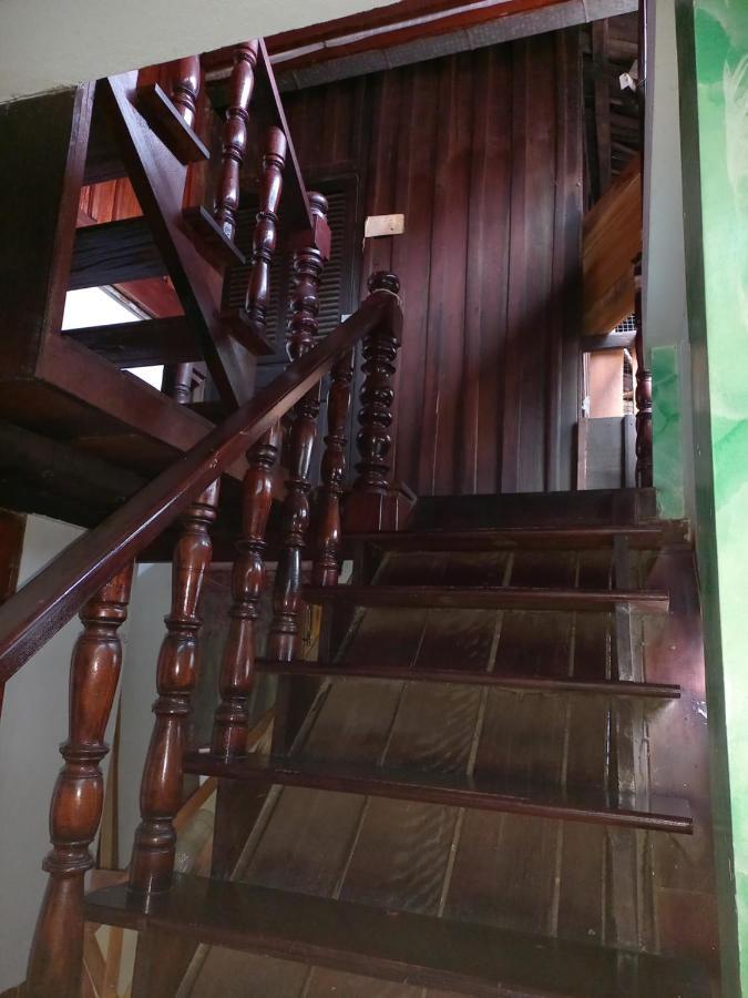 Watthat Backpacker Hostel Luang Prabang Dış mekan fotoğraf